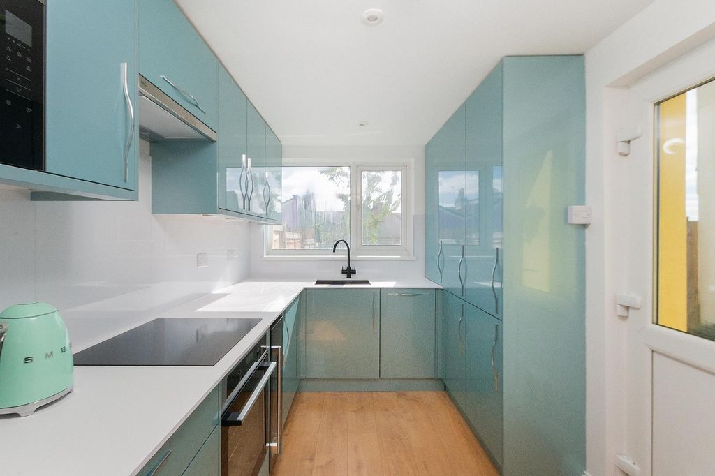 Property photo 1 of 23 G4F8Wstn - Kitchen C.Jpg