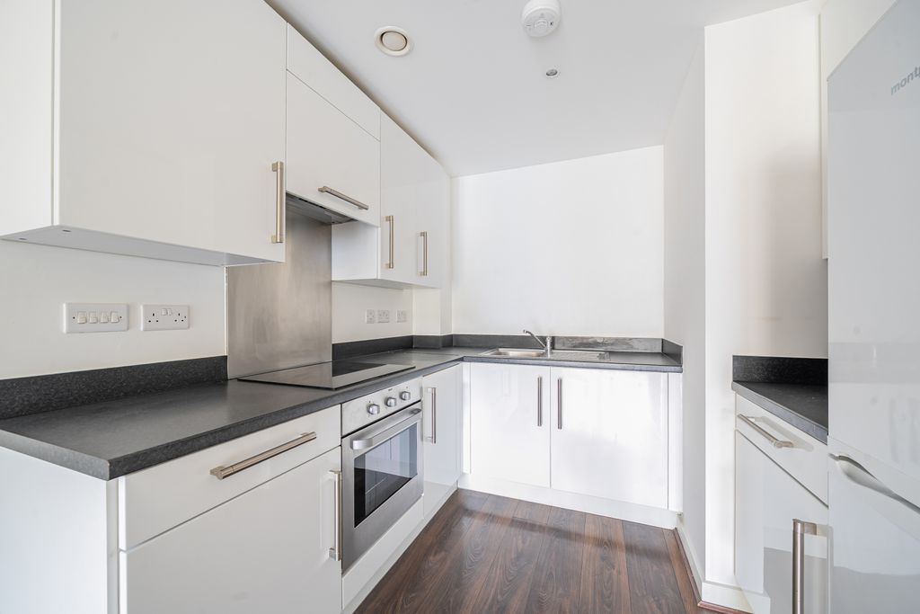 Property photo 2 of 16 Gallery