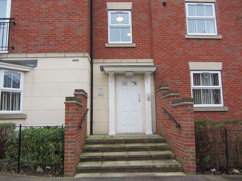 Property photo 2 of 8