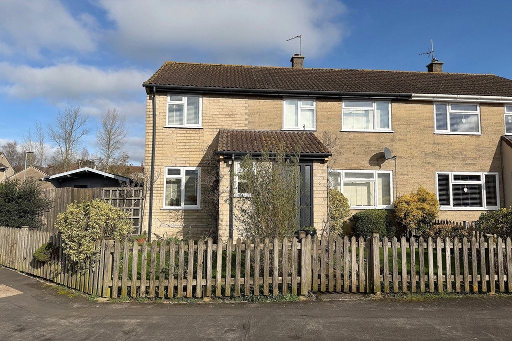 Property photo 1 of 22 Picture No. 02