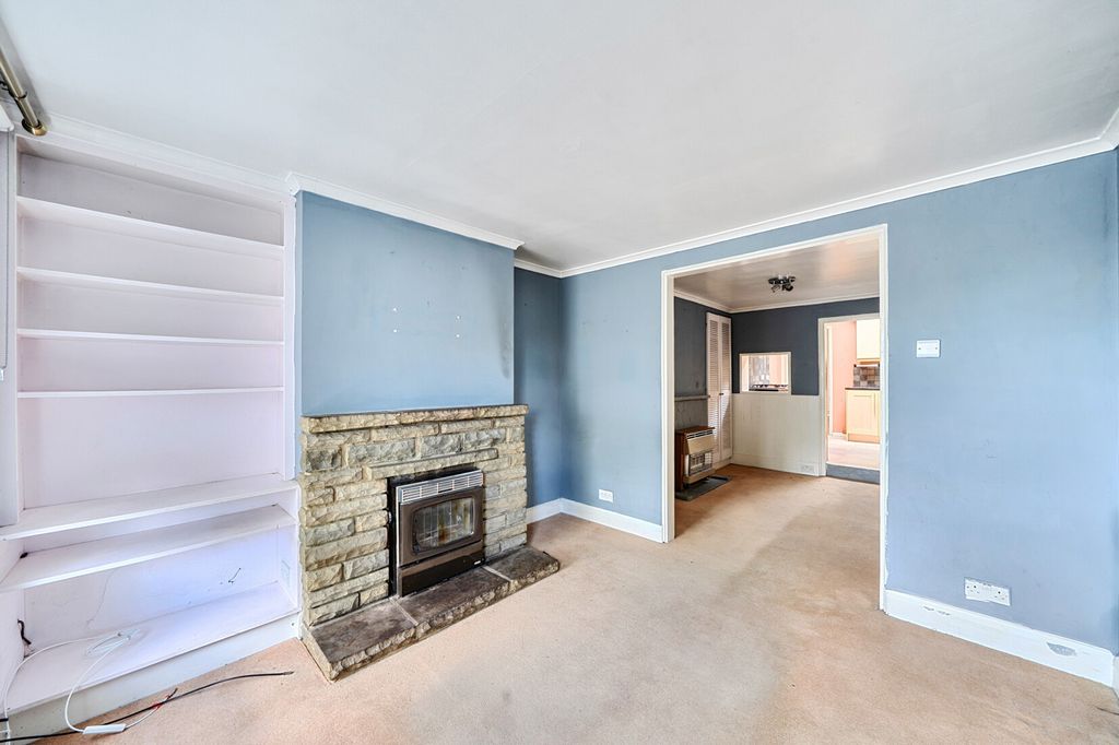 Property photo 2 of 19 Internal