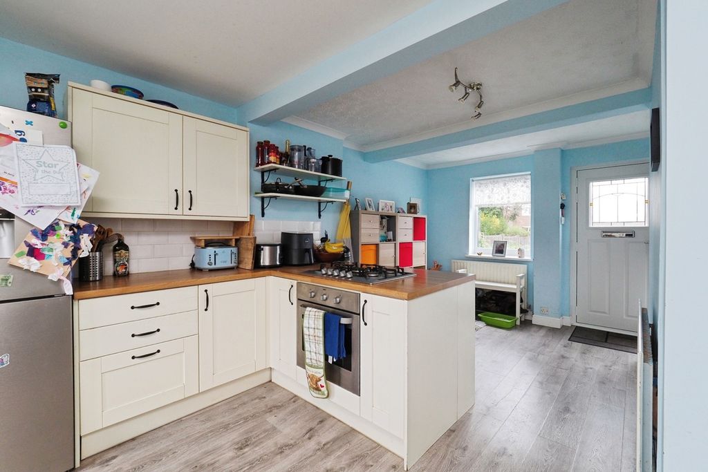 Property photo 2 of 25 Pbox-Img.Jpg