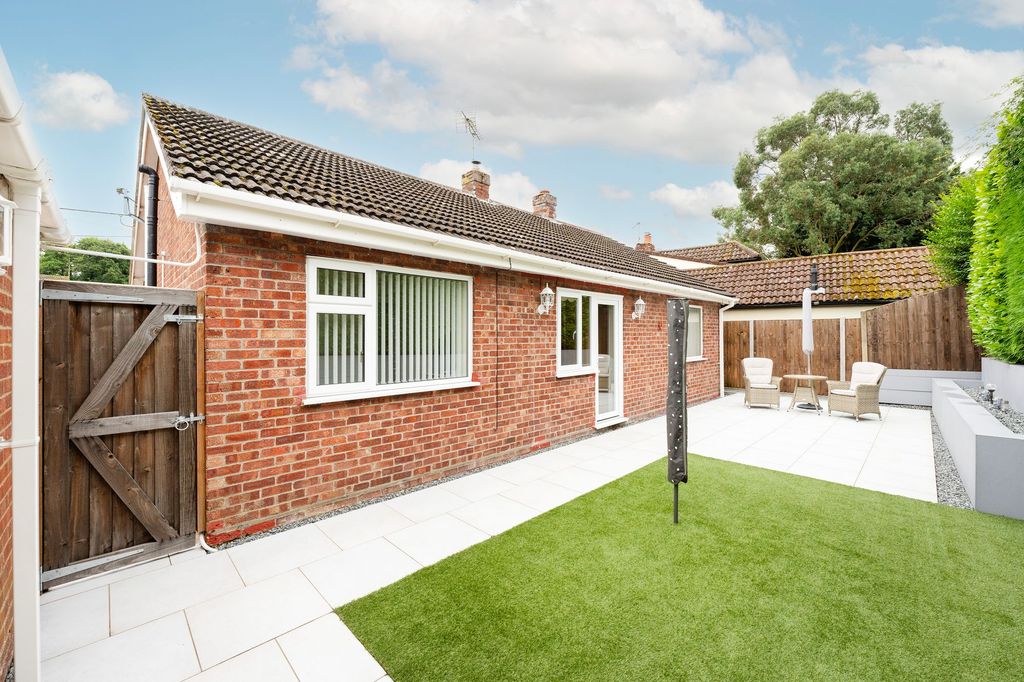 Property photo 2 of 16