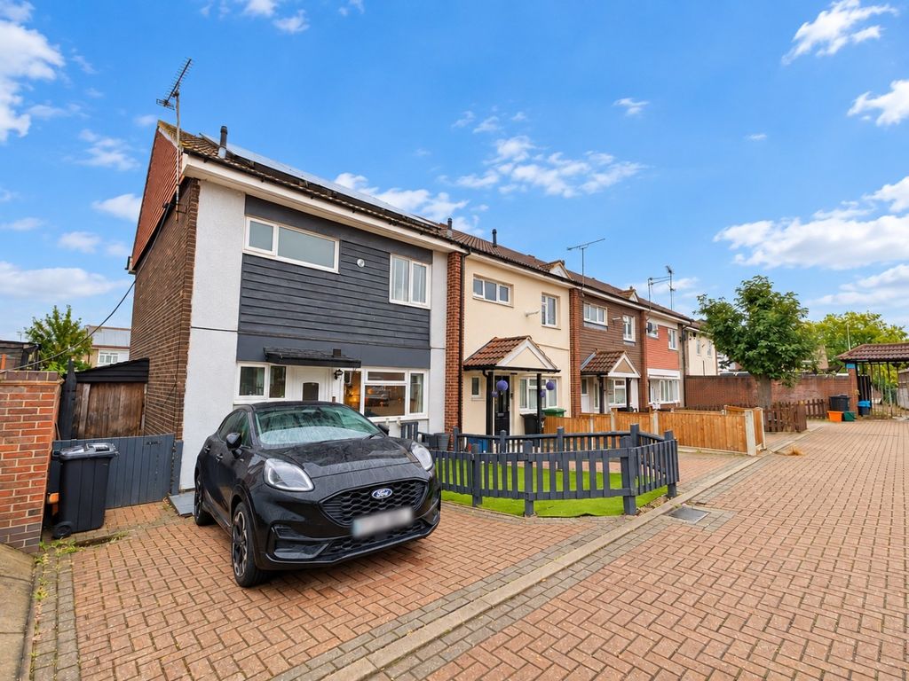 Property photo 1 of 19 5695241