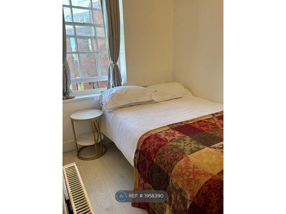 Property photo 3 of 10 Double Bed Room