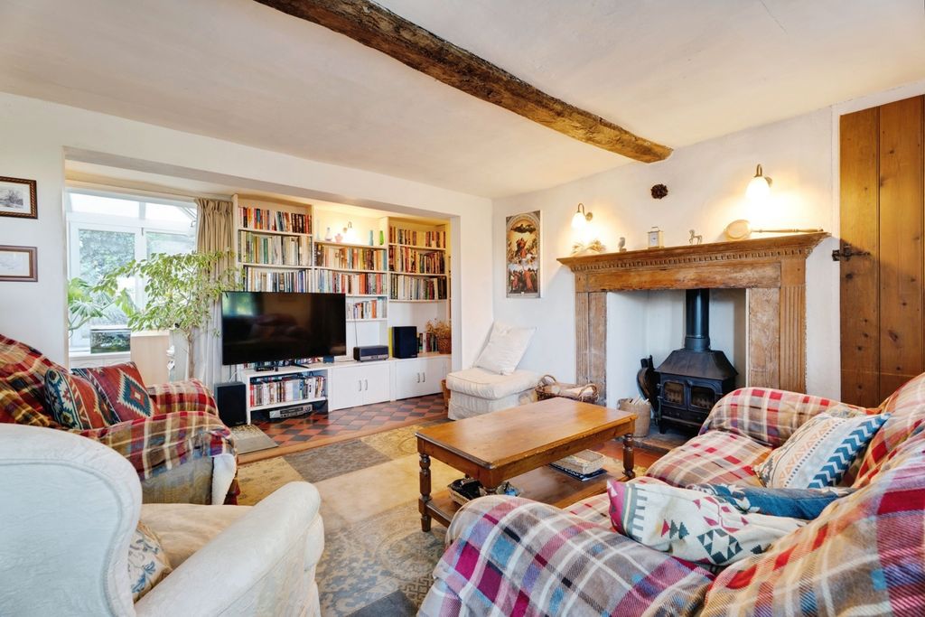 Property photo 3 of 21 Pbox-Img.Jpg