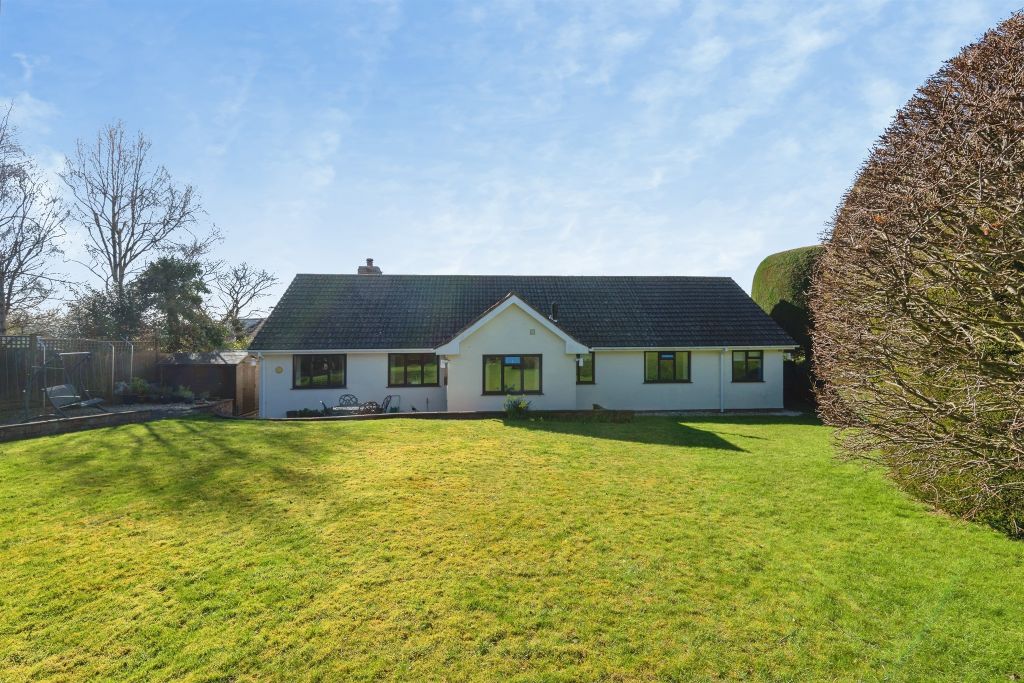 Property photo 2 of 20