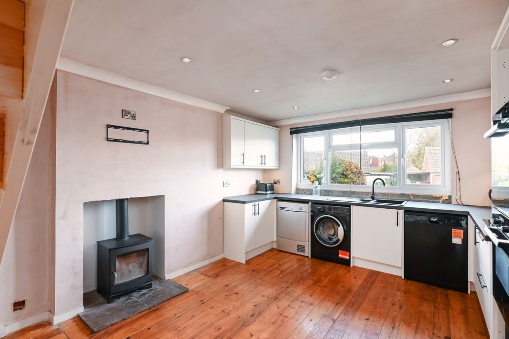 Property photo 3 of 11 Picture 3