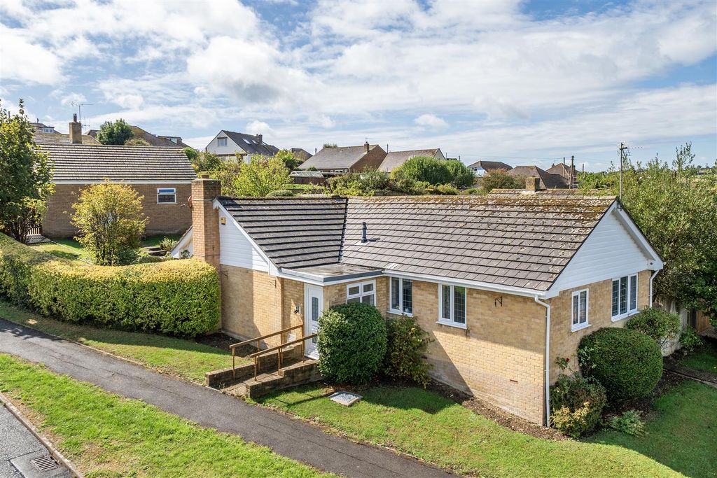 Property photo 1 of 15 1-6Aa00B6B41F9d-1482740-1-6Aa00350684F9-1.Jpg