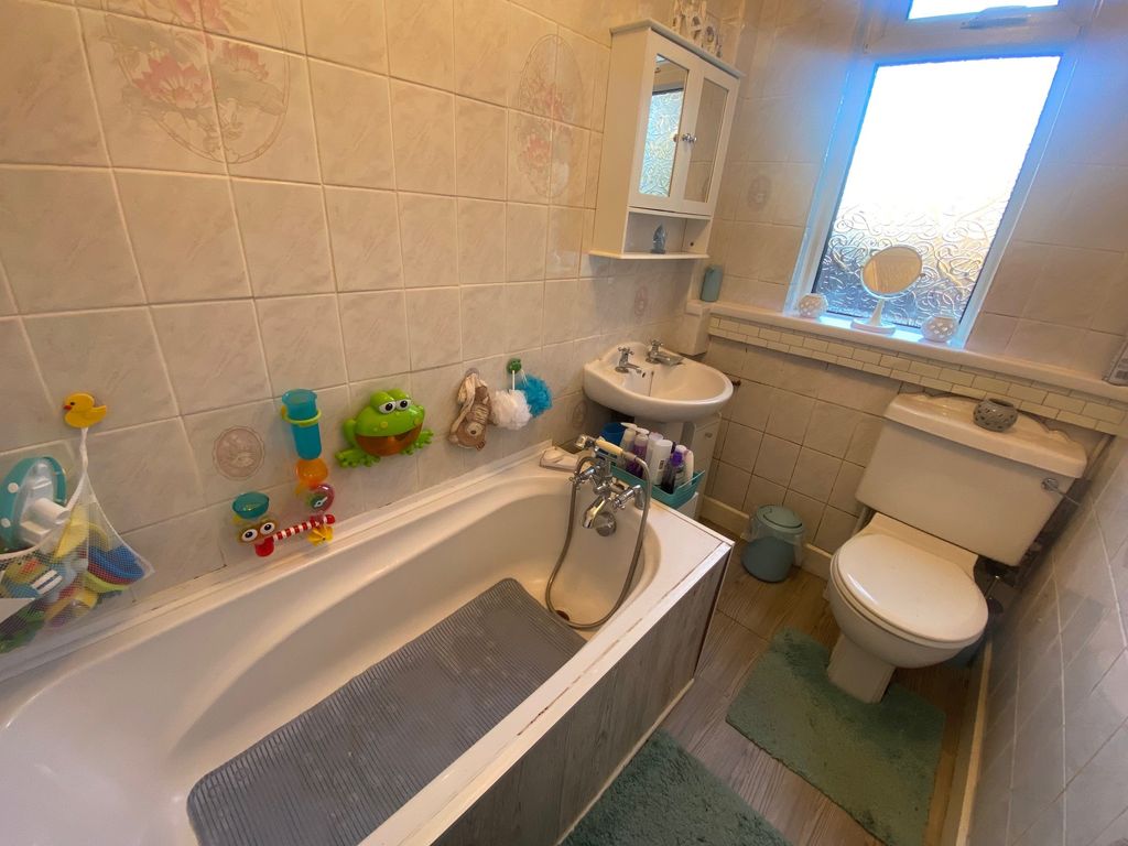 Property photo 3 of 9