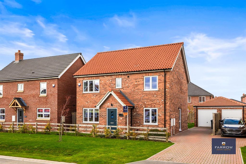 Property photo 1 of 45 Front