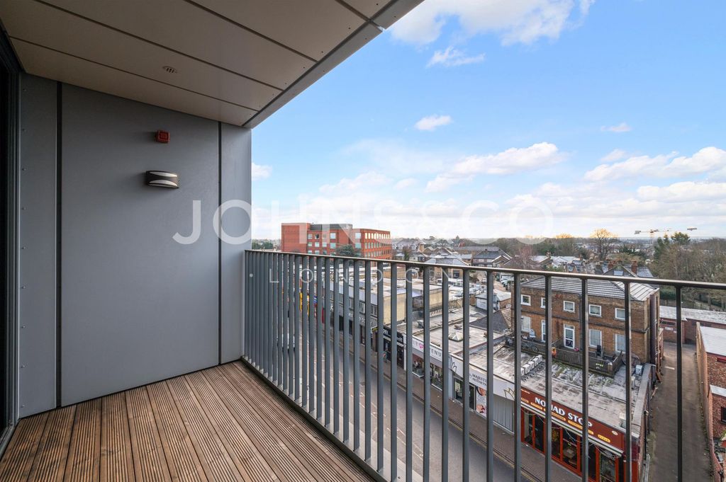 Property photo 3 of 13