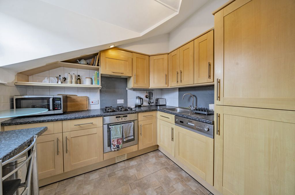 Property photo 3 of 15 Kitchen