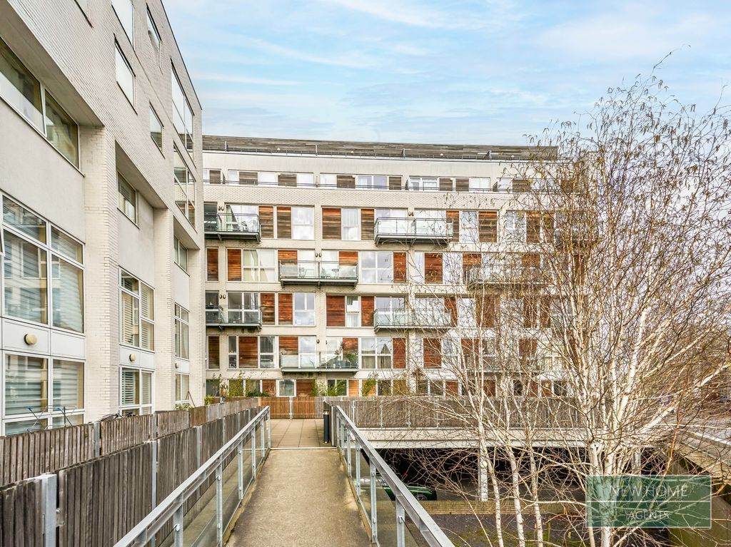 Property photo 1 of 14 Photo 14