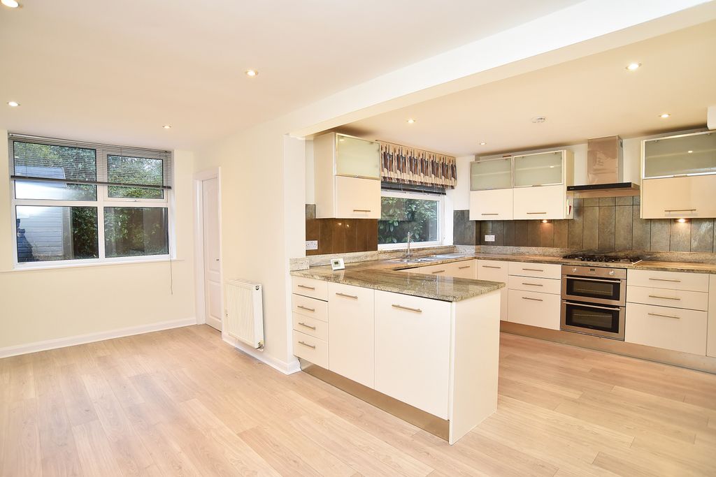 Property photo 2 of 15 2