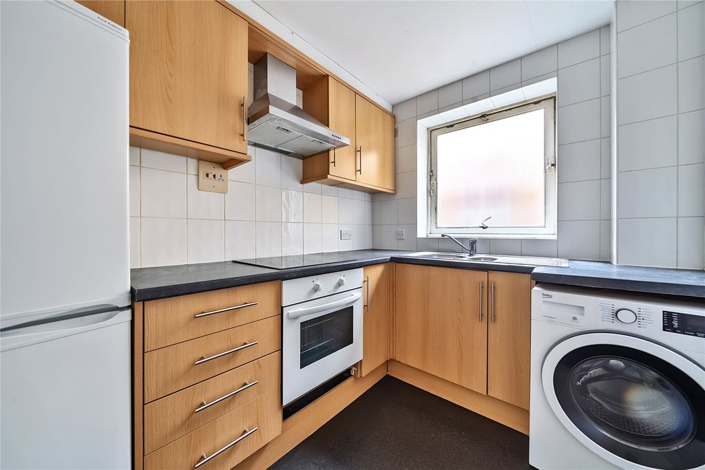 Property photo 3 of 12 Picture No. 05