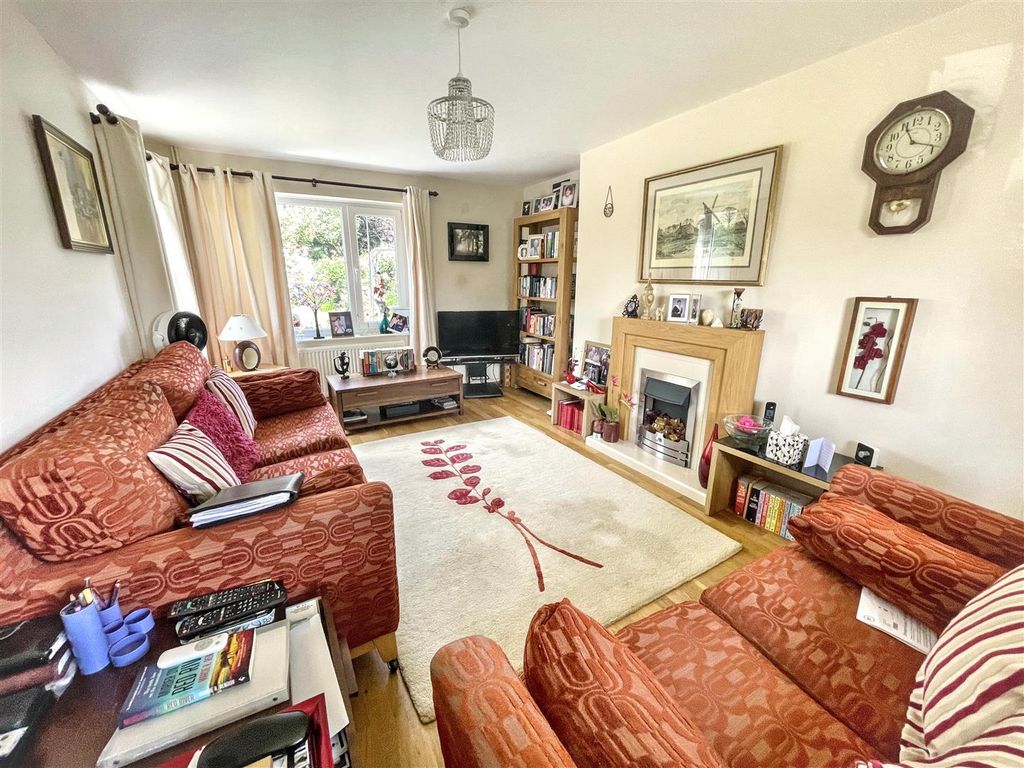 Property photo 2 of 14 Img_1396.Jpg