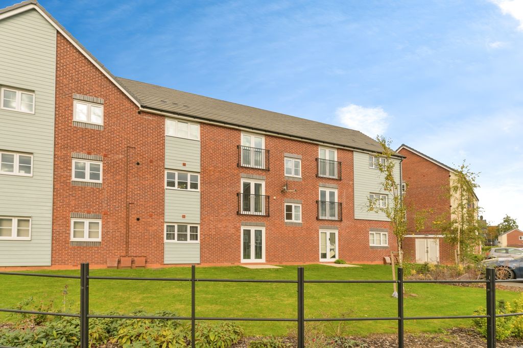 Property photo 3 of 18 3