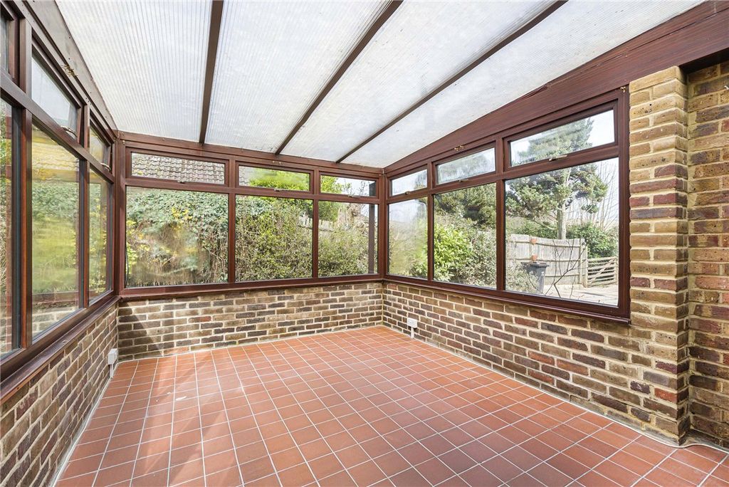 Property photo 3 of 28 Picture No. 16