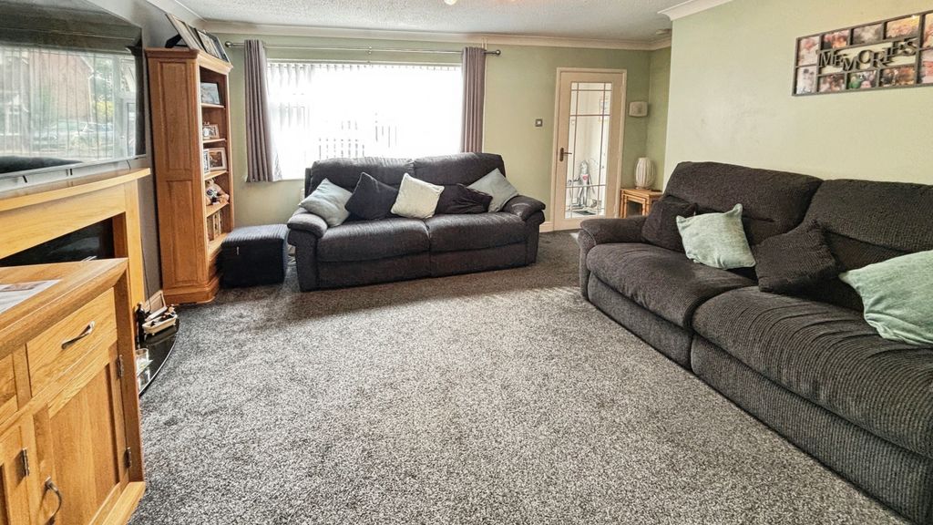 Property photo 3 of 14 30991d8d--4219-89E1-3E5F35A4793C-44106-00000B5Bf25F6B53