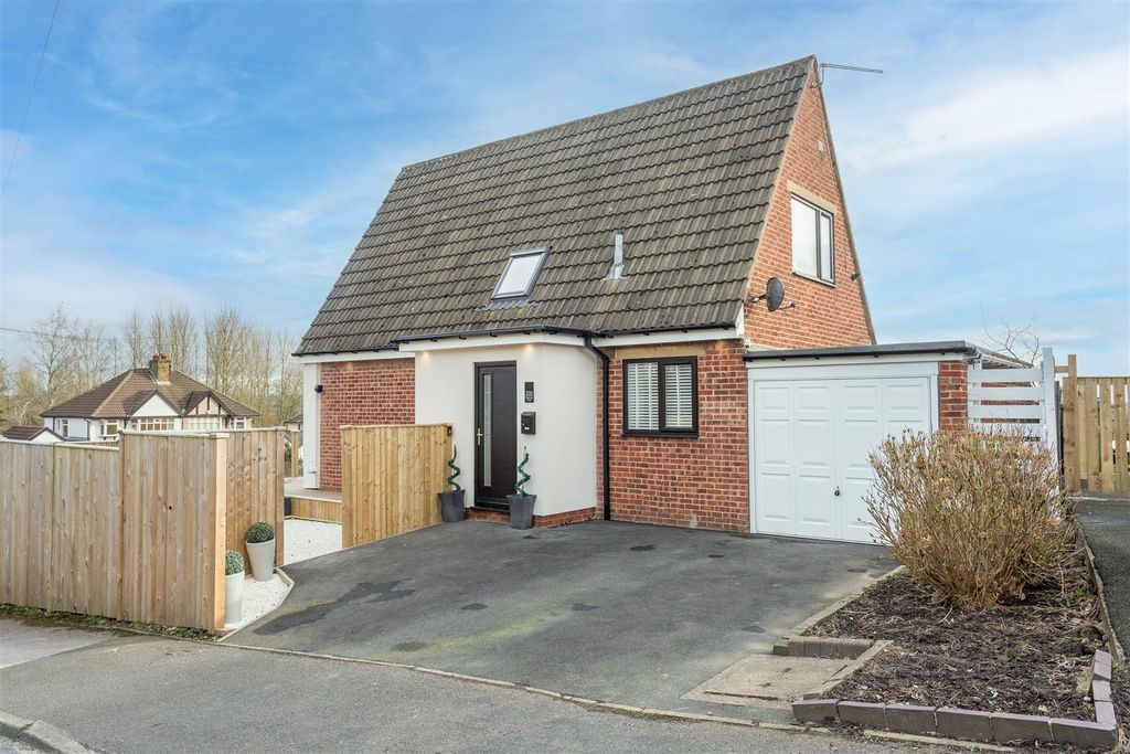 Property photo 1 of 29 External