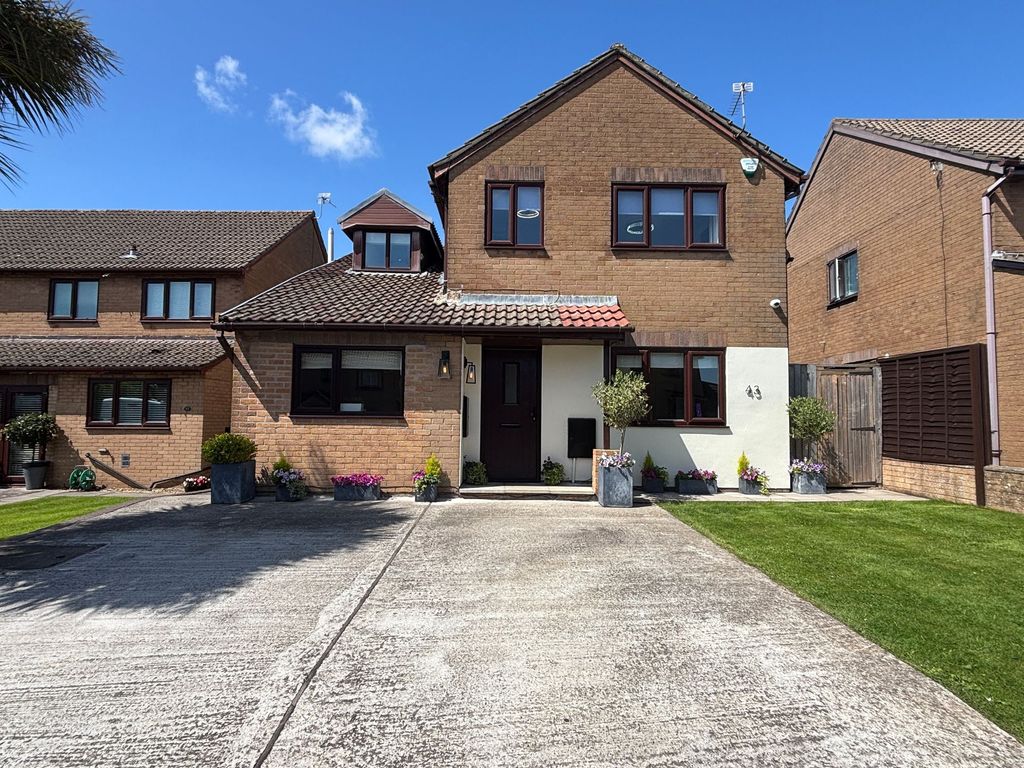 Property photo 1 of 51