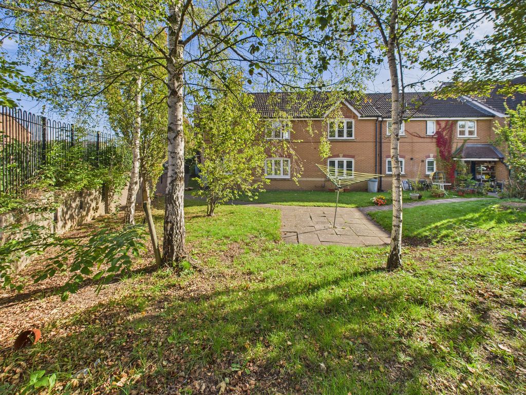 Property photo 3 of 19