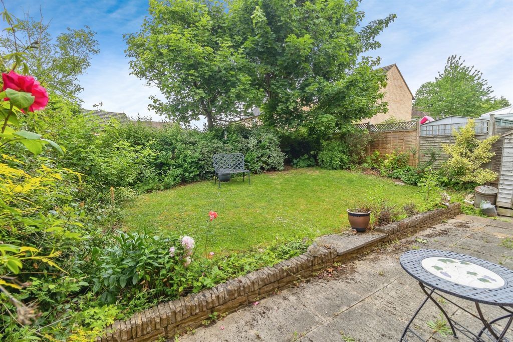 Property photo 2 of 17