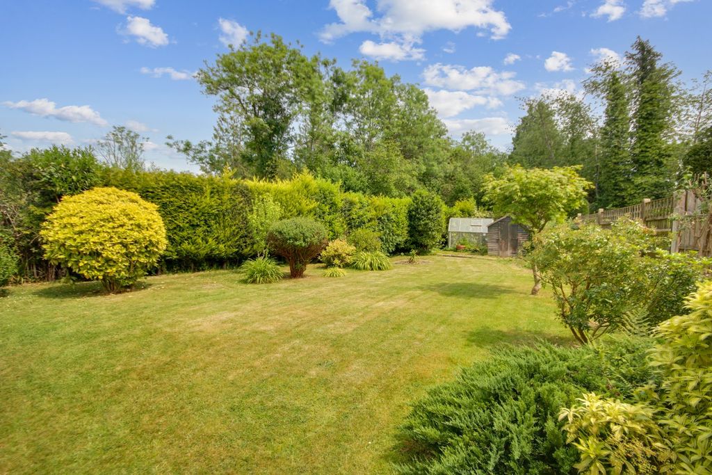 Property photo 2 of 21