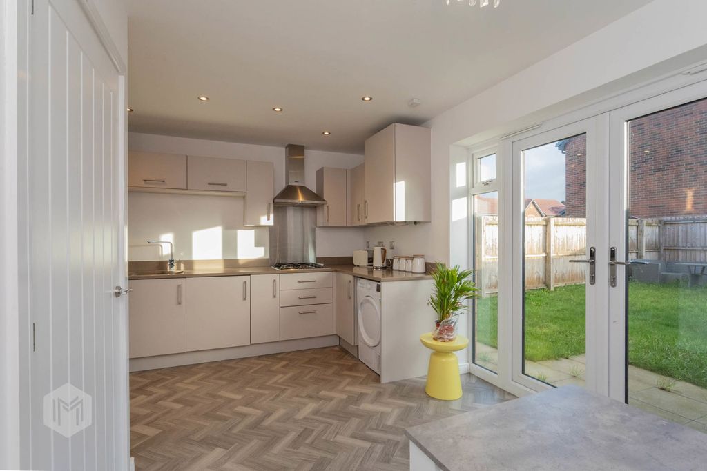 Property photo 3 of 20 Photograph