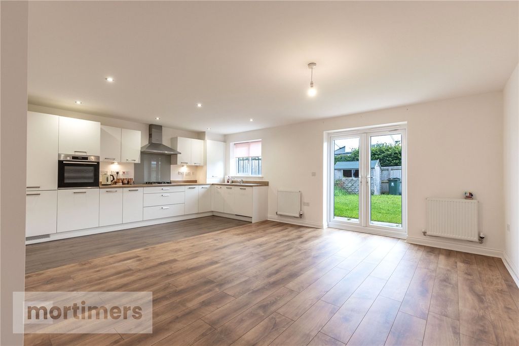 Property photo 2 of 14 Open Plan Living