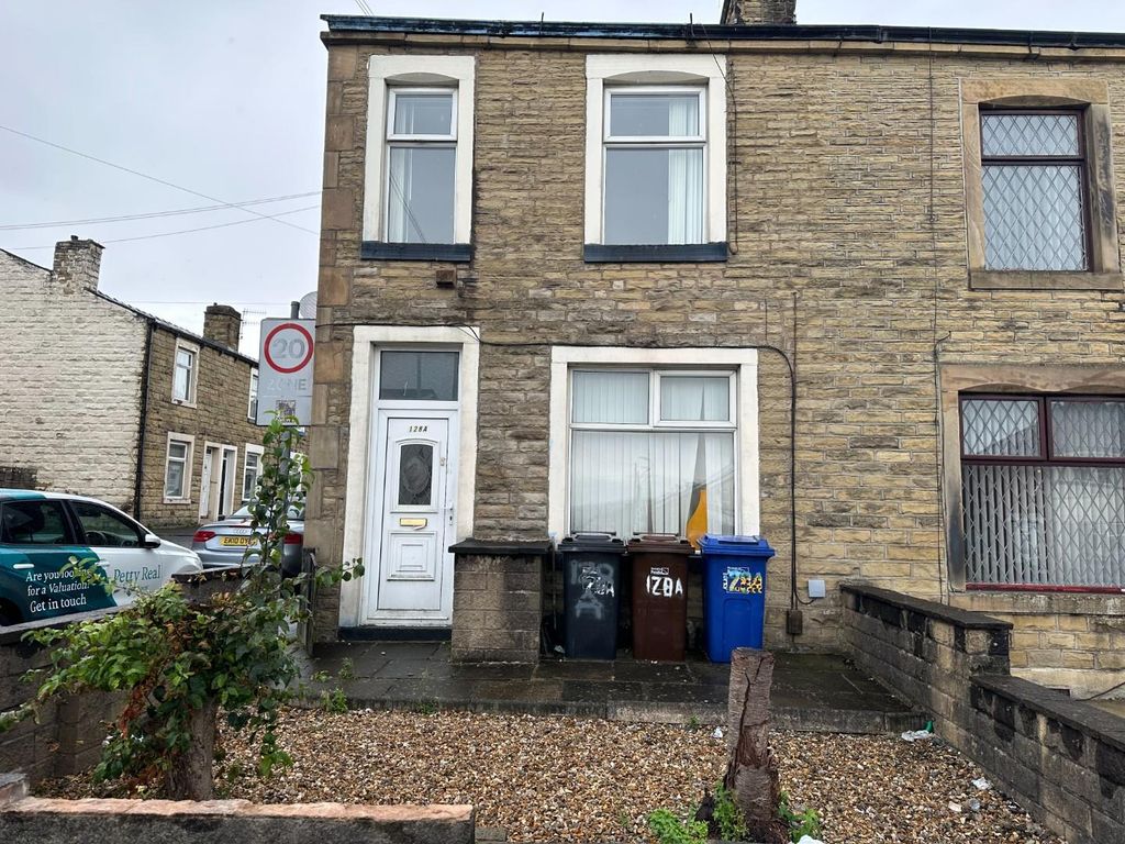 Property photo 3 of 7