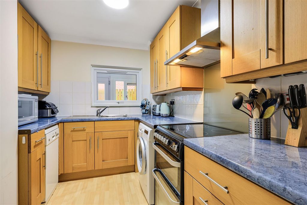 Property photo 3 of 12 Img_0113.Jpg