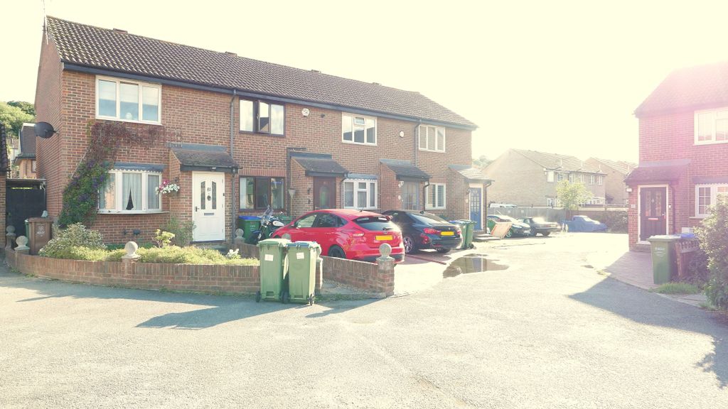 Property photo 1 of 12