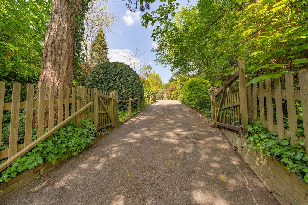 Property photo 3 of 22