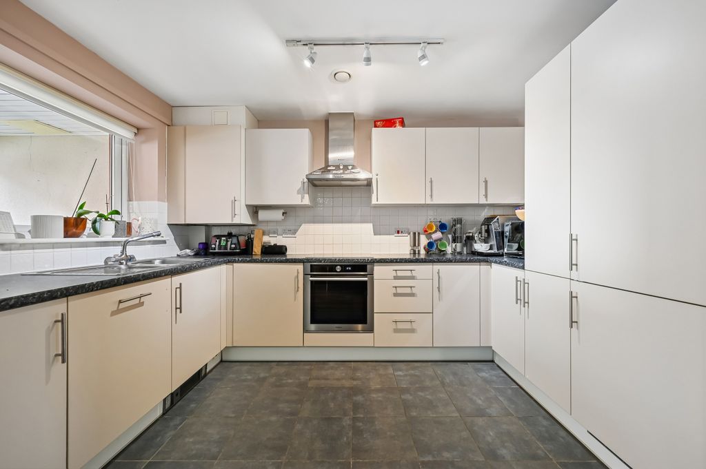 Property photo 2 of 11 Picture No. 09