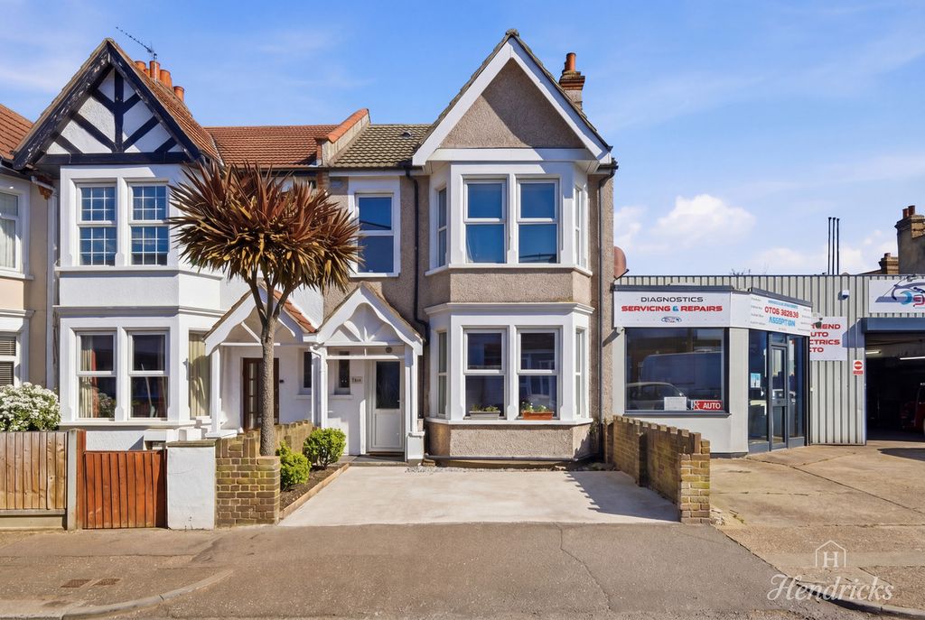 Property photo 1 of 24