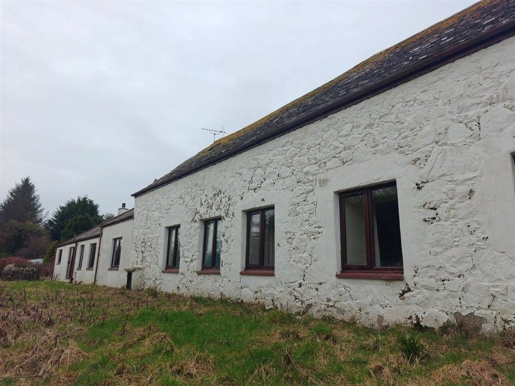 Property photo 3 of 11