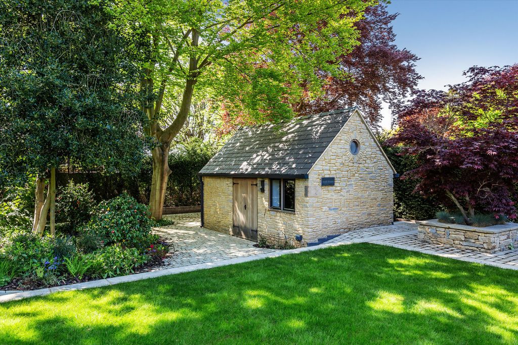 Additional image 6 of 7 bed detached house for saleHillier Road, Guildford, Surrey GU1