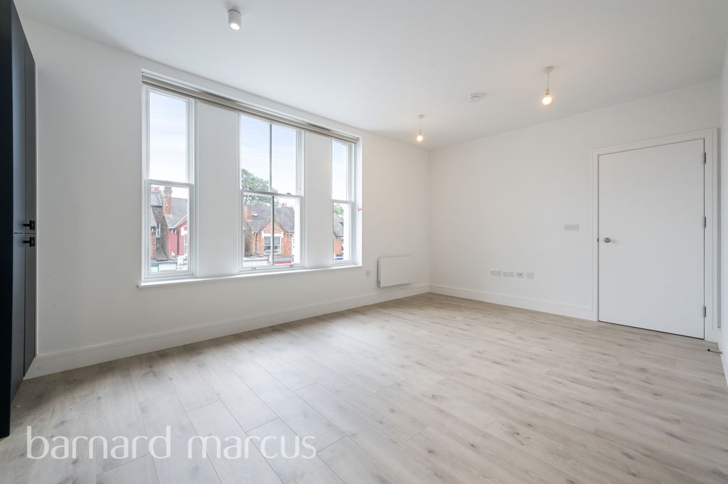 Property photo 3 of 9 Image