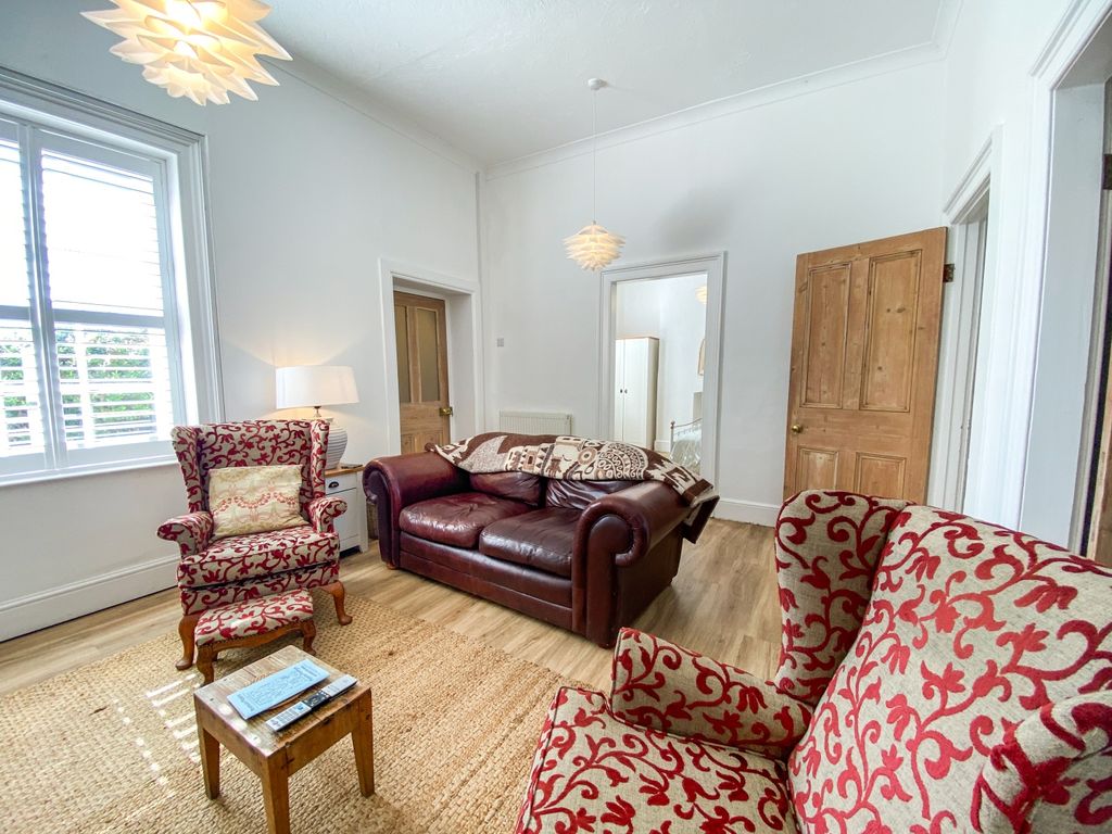 Property photo 2 of 16 Image 1