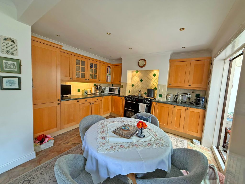 Property photo 3 of 13 Img_0362