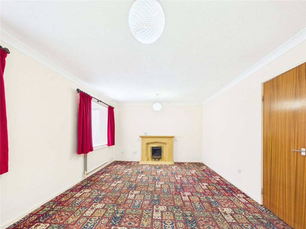 Property photo 2 of 21 Picture No. 04