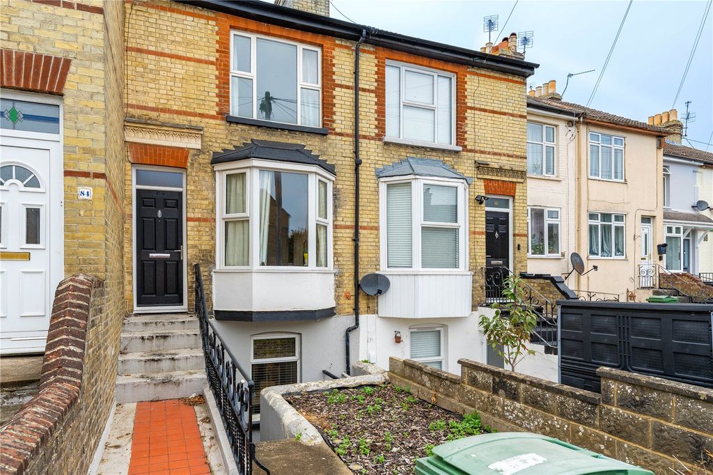 Property photo 1 of 11 External