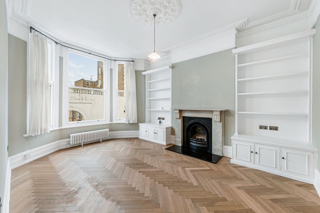 Property photo 1 of 10 5701510