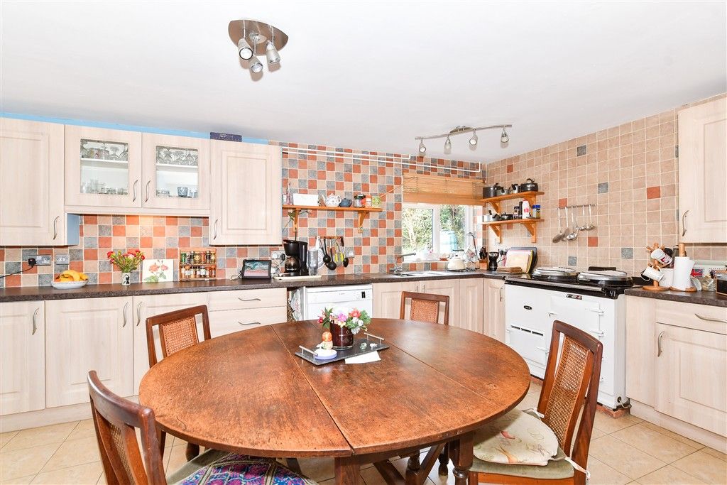 Property photo 3 of 16 Kitchen/Dining Area