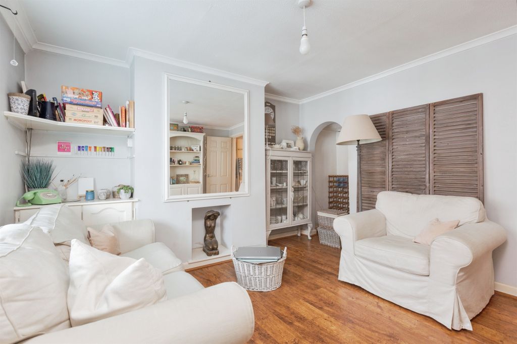 Property photo 2 of 14