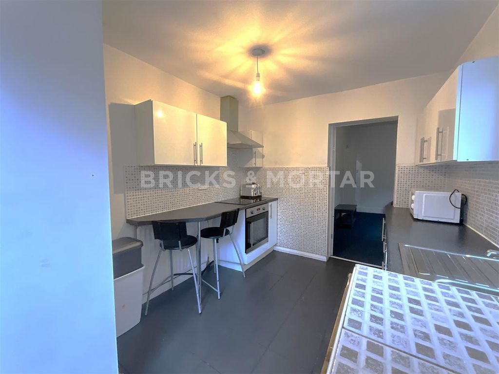 Property photo 1 of 8 Ui2Qwjc-80Sgcluv9Ijoma.Jpg