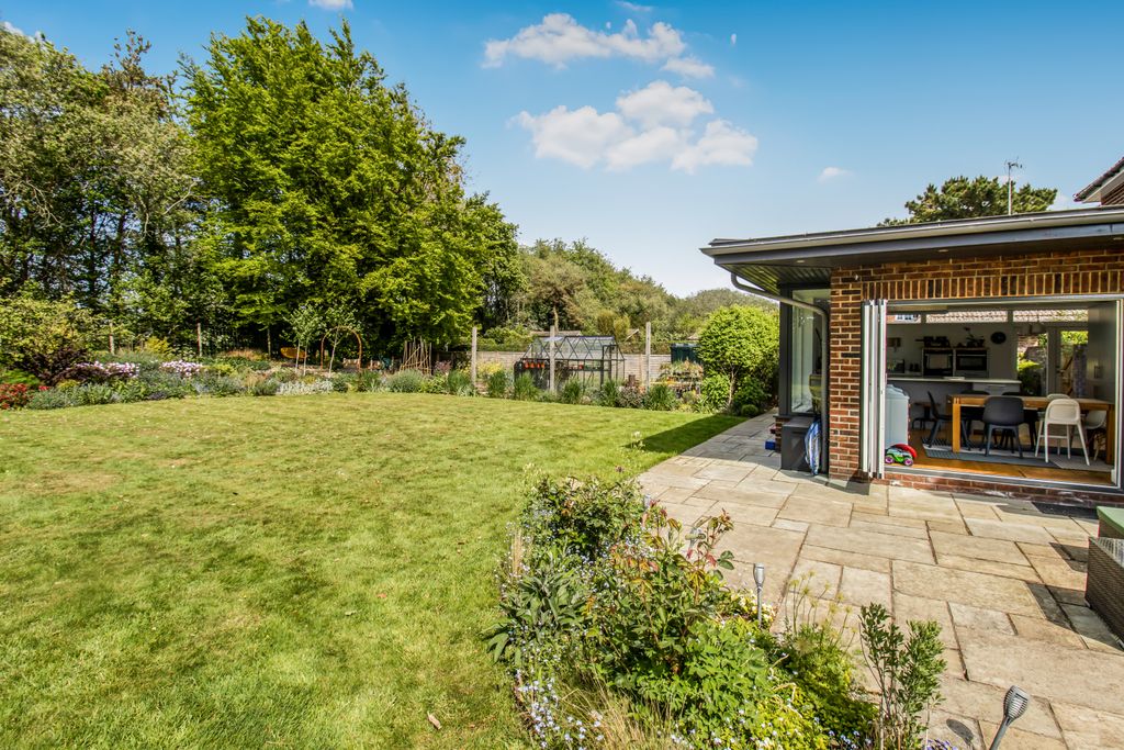 Property photo 3 of 31 Picture No. 37