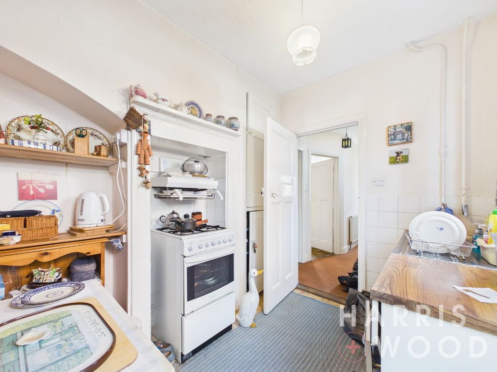 Property photo 3 of 21 5702393